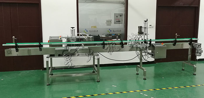 四頭磁力泵灌裝生產線-小型液體自動灌裝旋蓋生產線